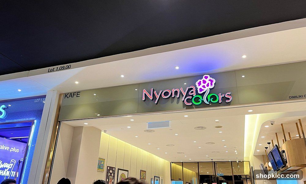 Nyonya Colors
