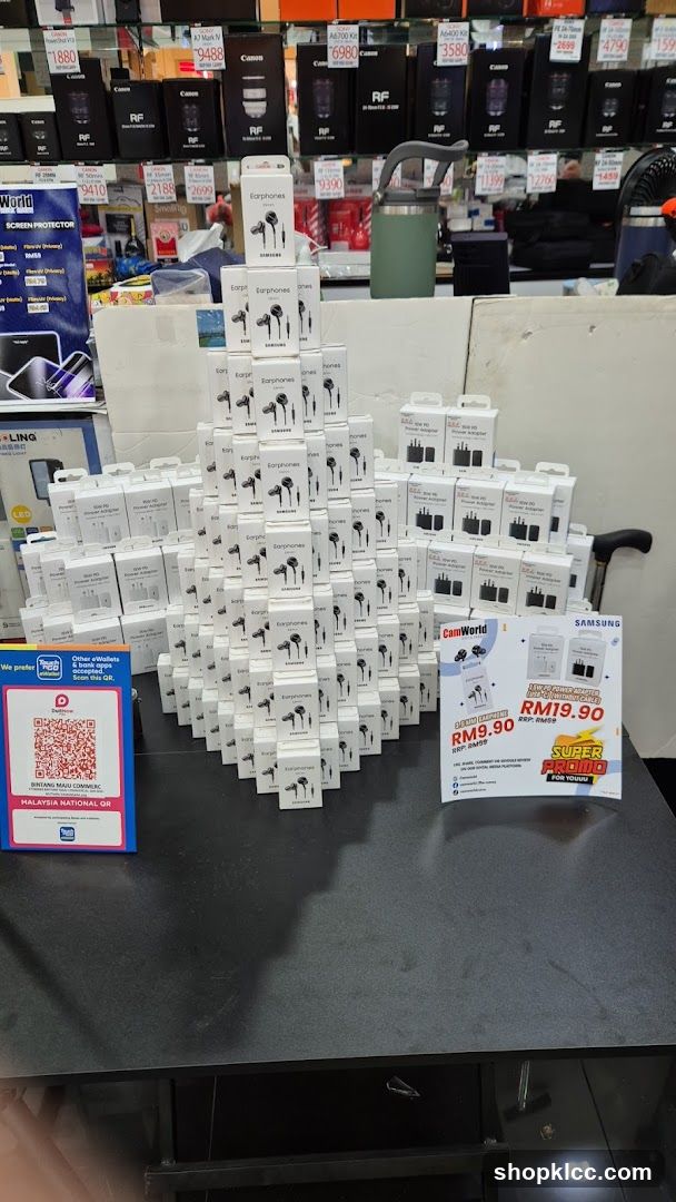 Electronics Store Display