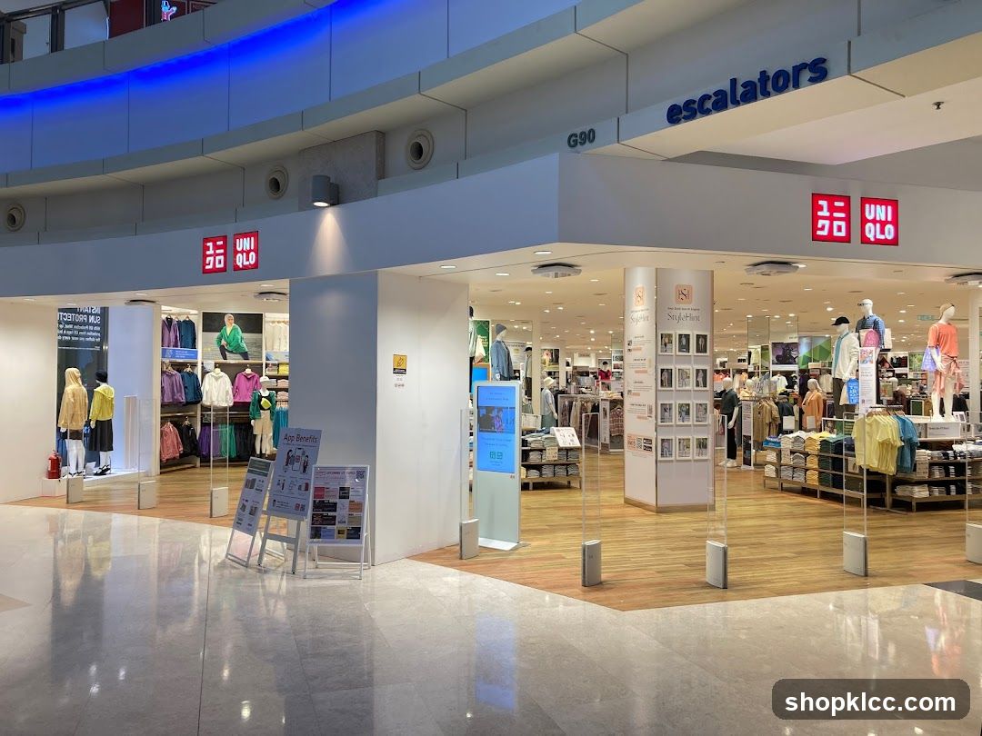 Uniqlo Store Interior