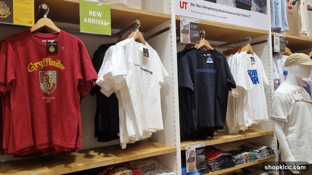 Uniqlo Store Interior Display