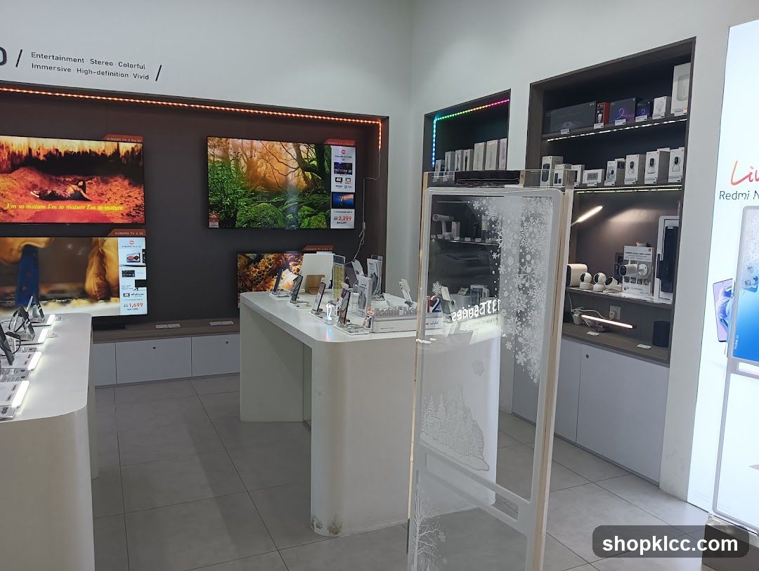 Electronics Store Display