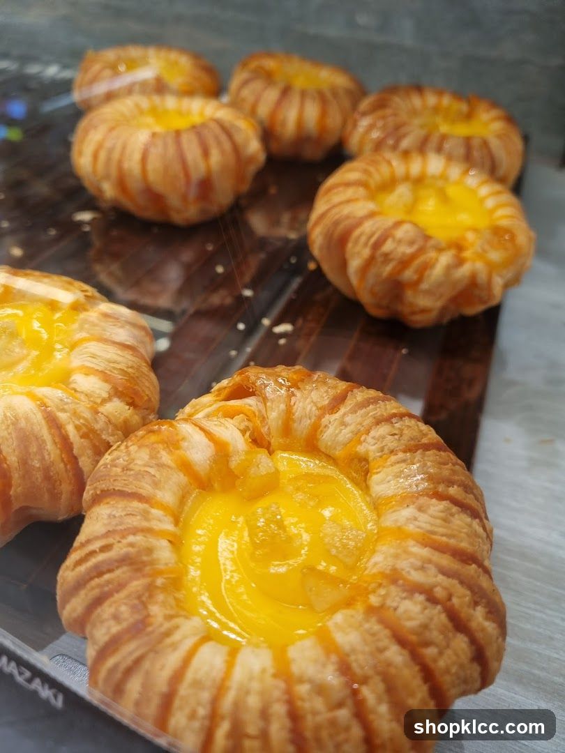 Pastries with custard filling