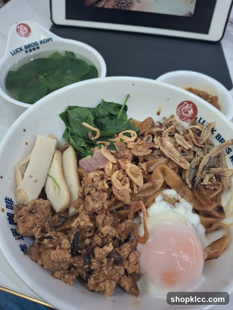 Noodles with Egg and Sides