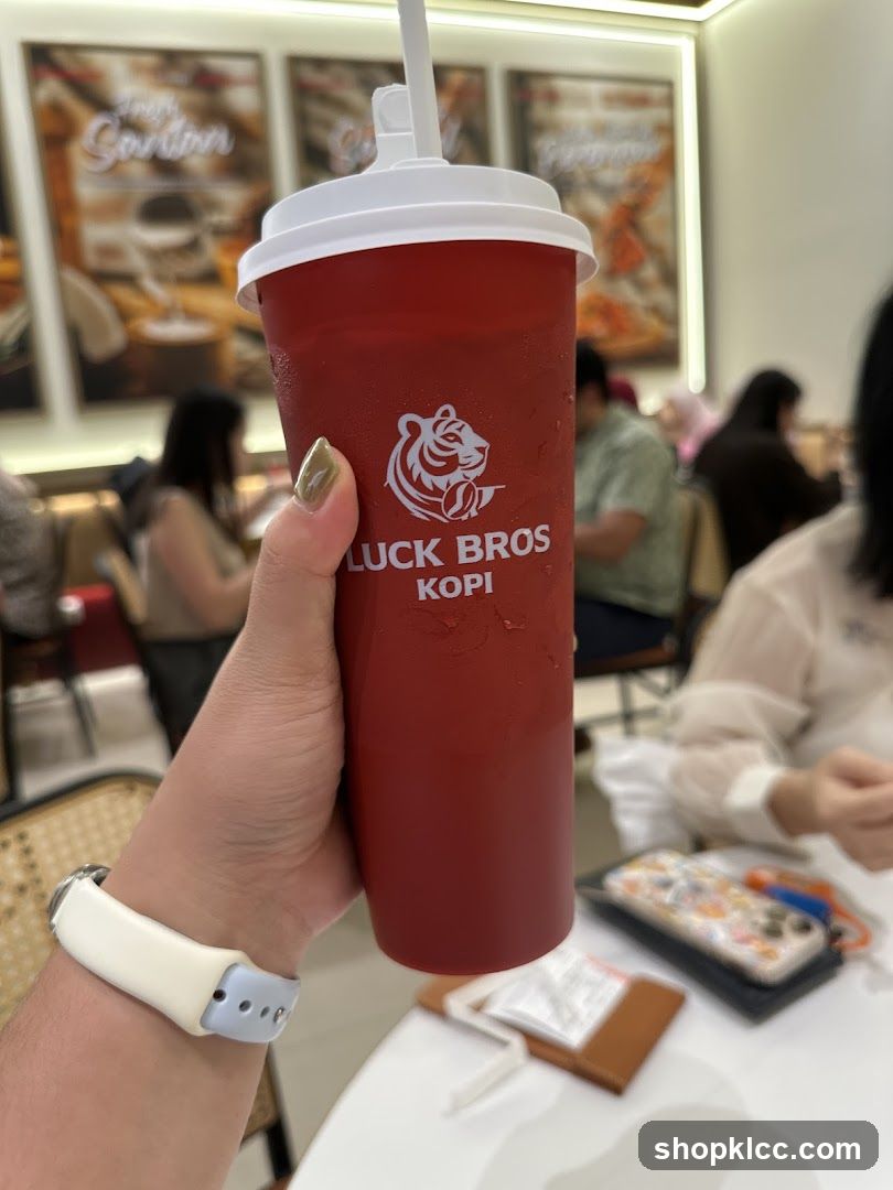 Drink with Luck Bros Kopi Logo