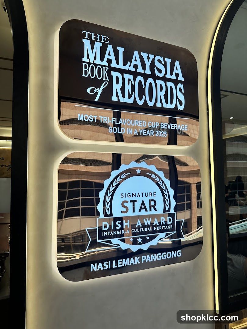Malaysia Book of Records and Signature Star Dish Award