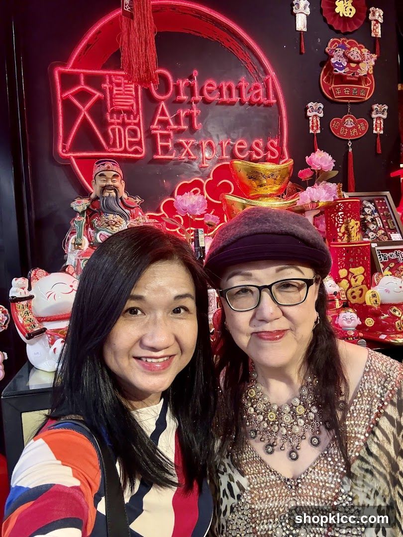 Oriental Art Express Store Interior