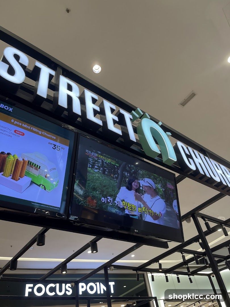 Street'n Churros Signage