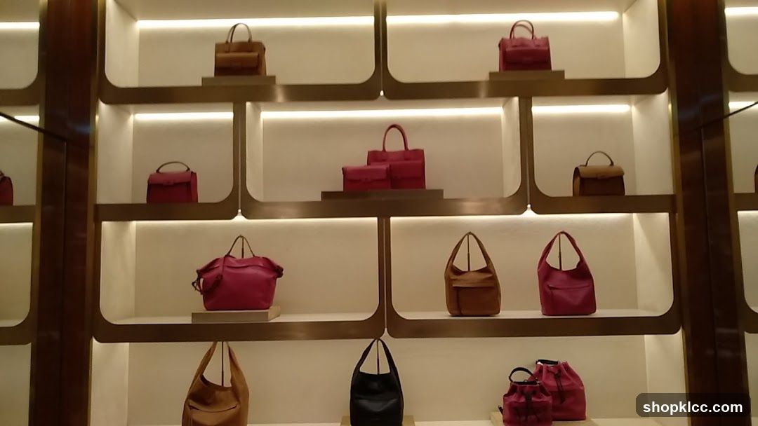 Handbag Display Shelf