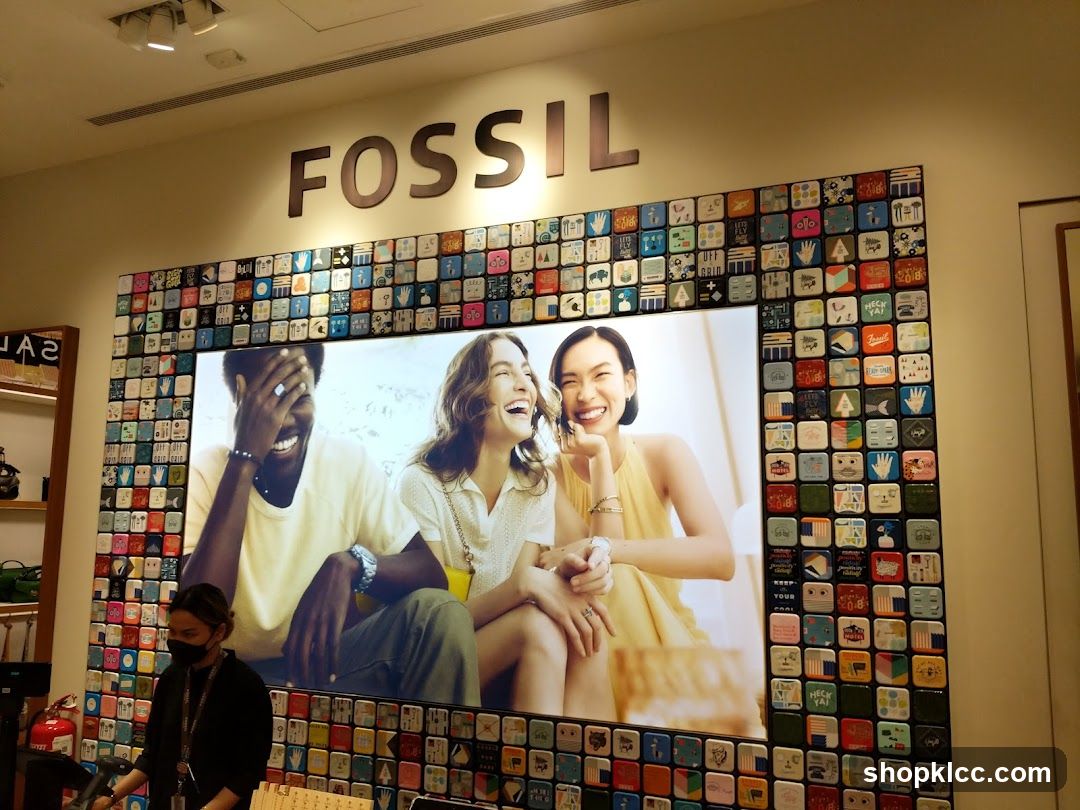 Fossil Store Display