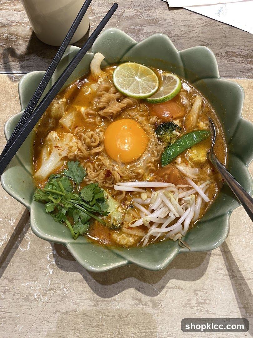 Noodle Soup with Egg and Vegetables