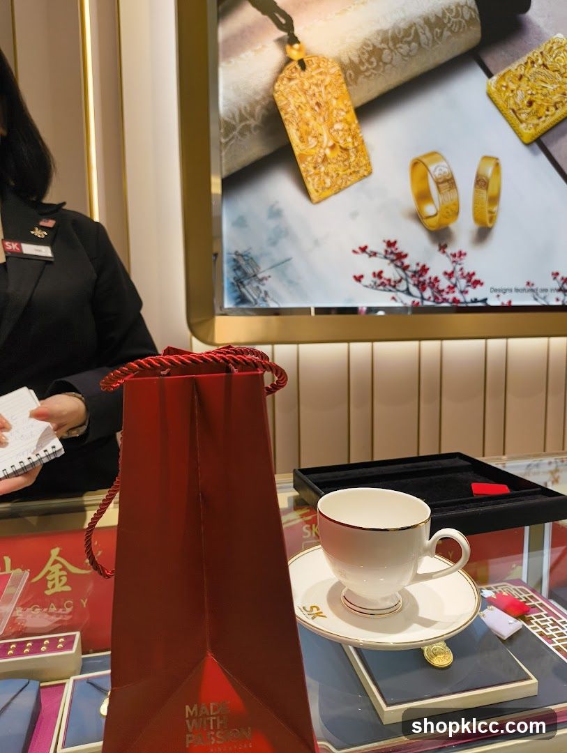 Jewelry Store Display