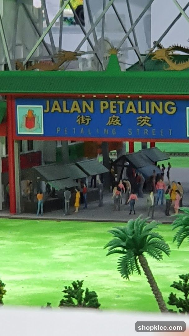 Petaling Street Scene