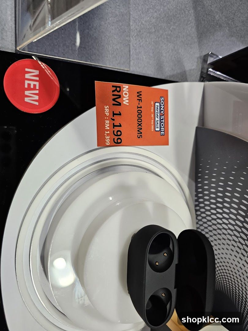 Sony Store Product Display