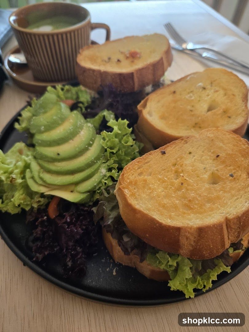 Sandwich with Avocado and Greens