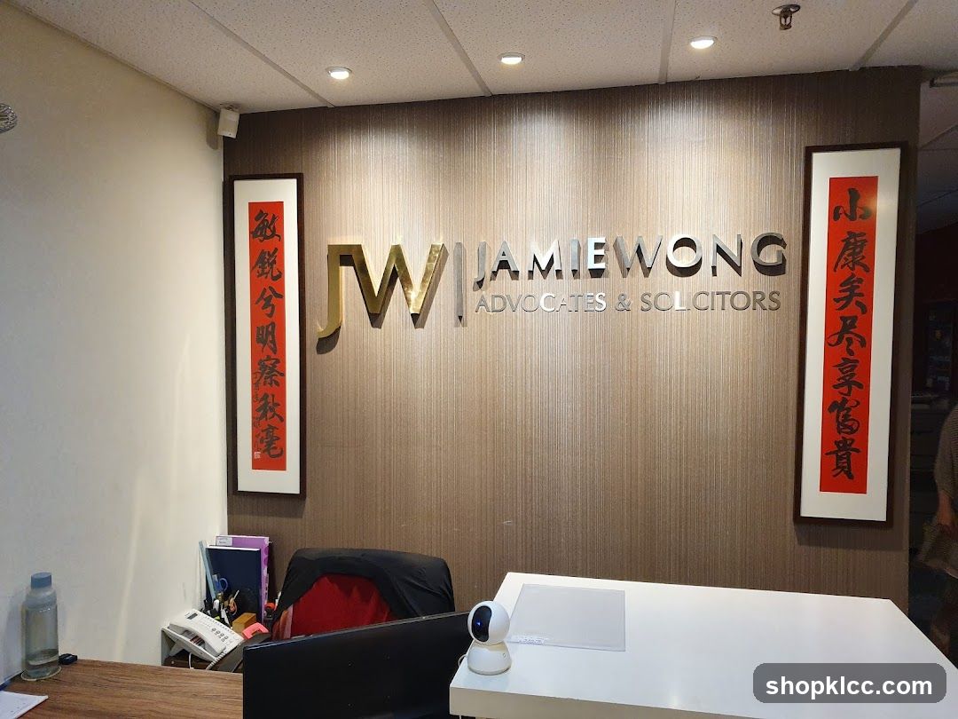 Messrs Jamie Wong