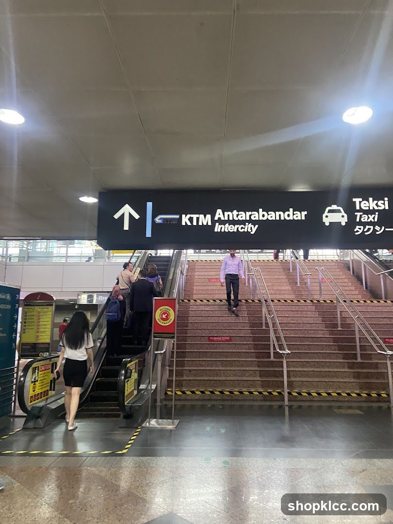 Luggage Locker for Tourists