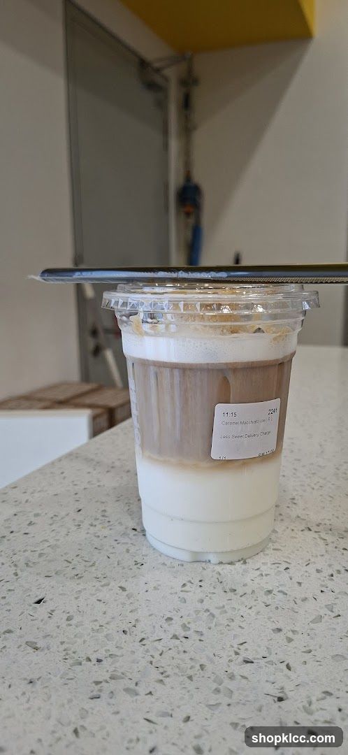 Iced Caramel Macchiato