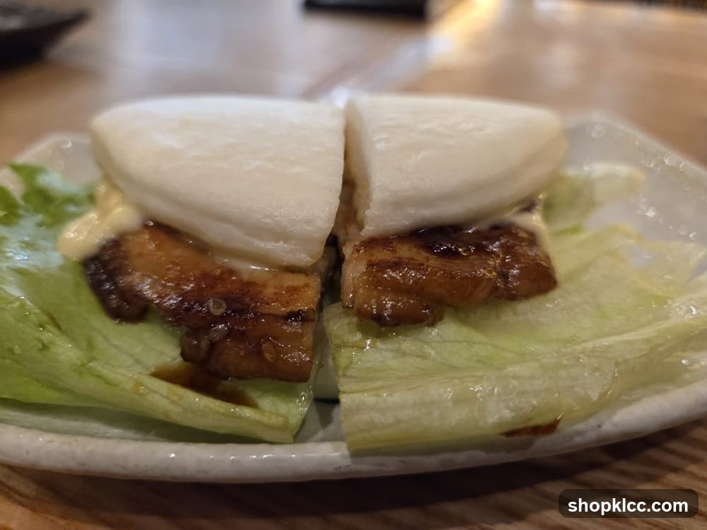 Bun with Grilled Meat and Lettuce