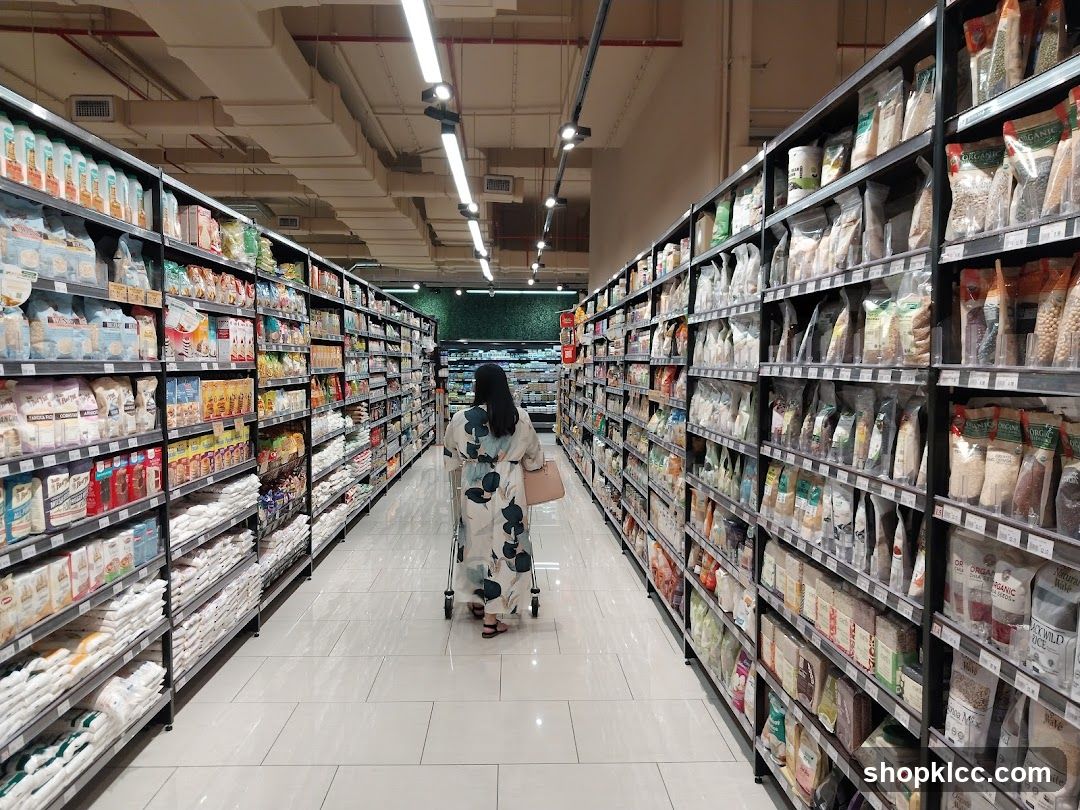 Supermarket Aisle