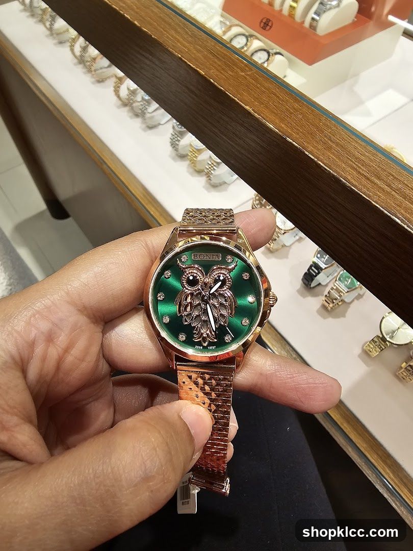 Watch with Owl Design