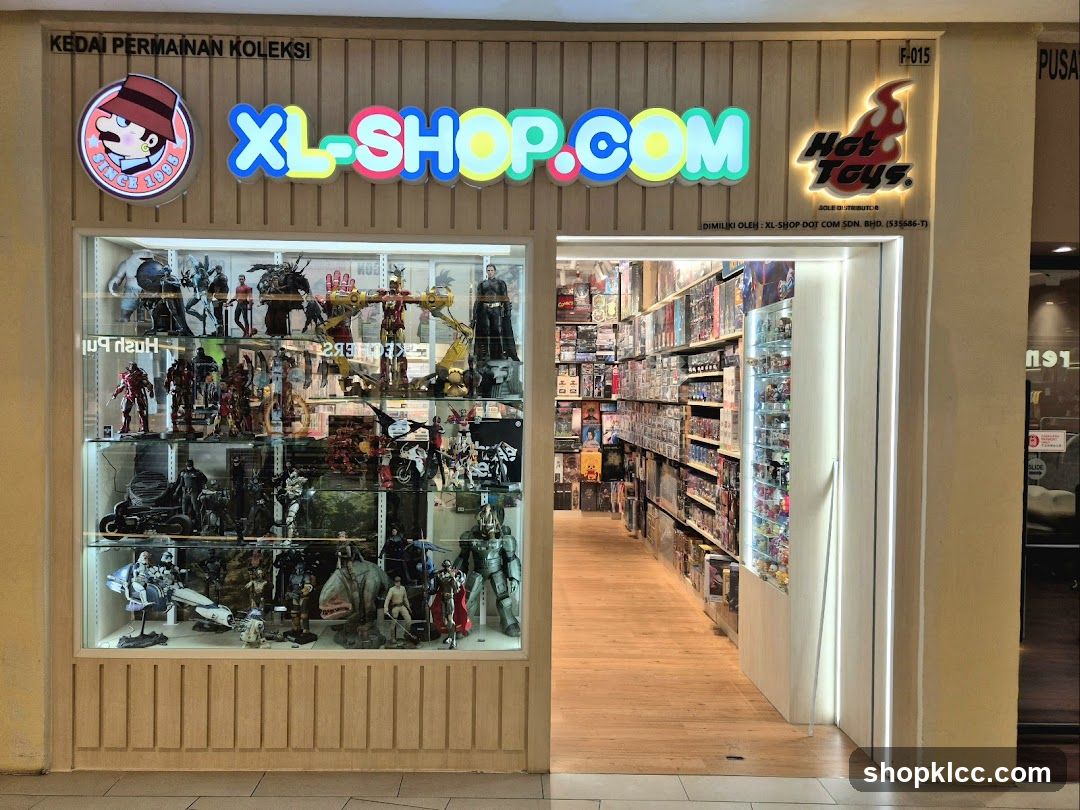 XL-SHOP.COM Hot Toys Storefront
