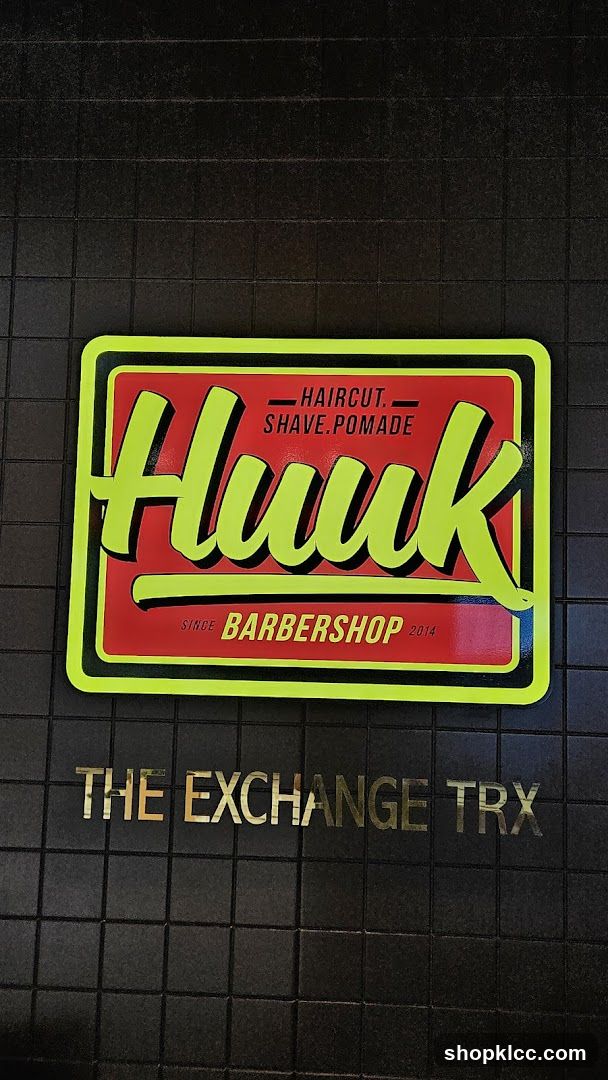 Huuk Barbershop Sign