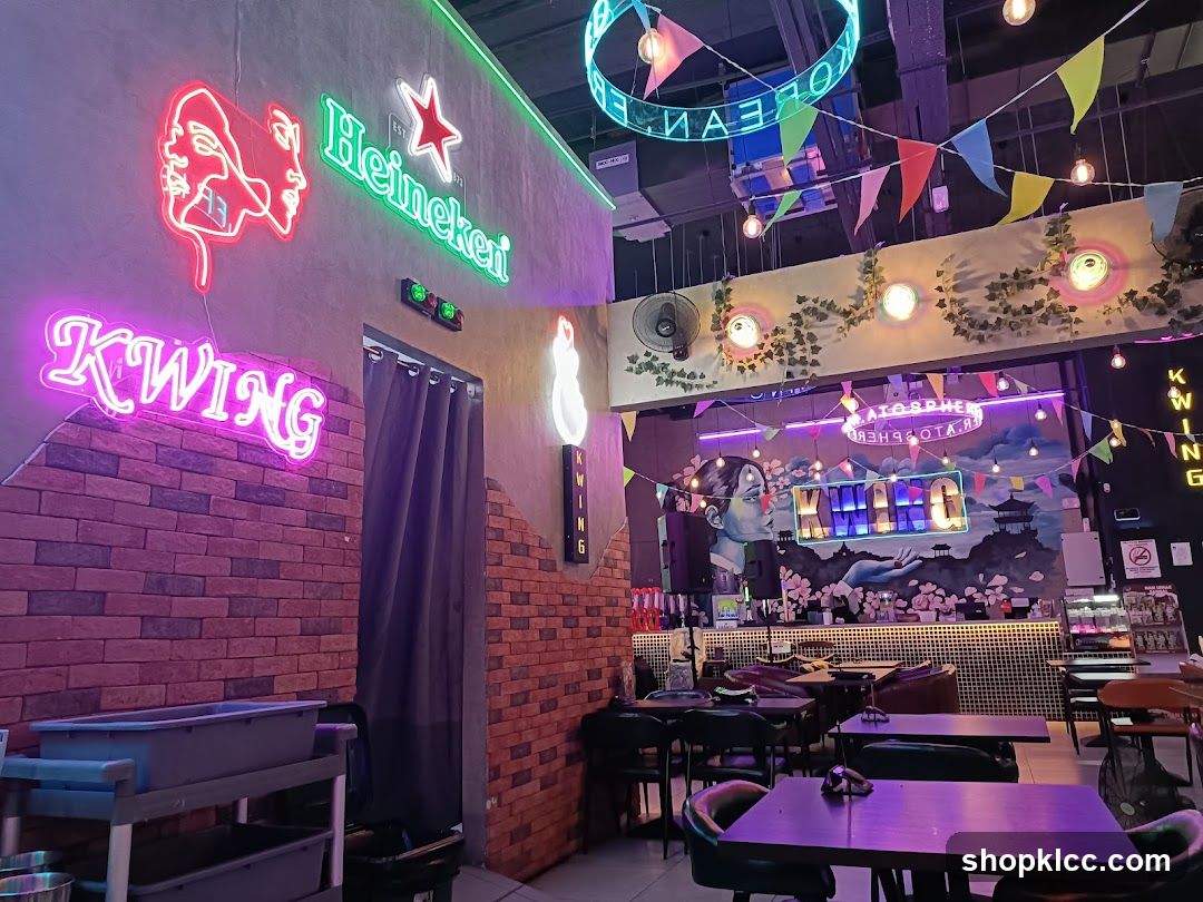 Kwong Bar Interior