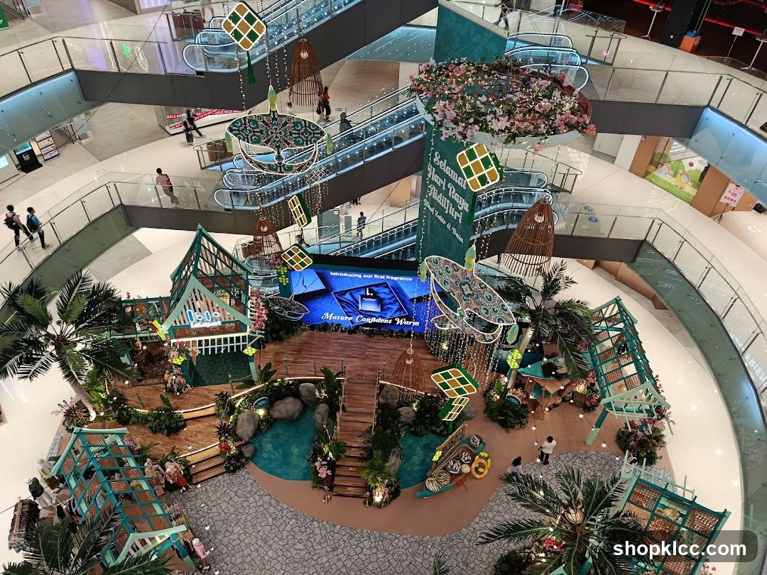 Mall Interior Display
