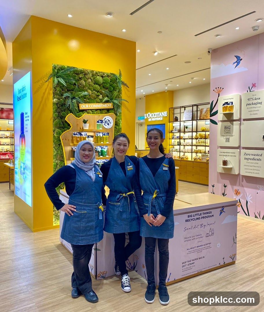 L'Occitane Store Staff
