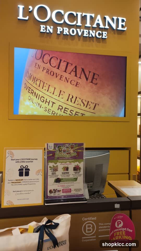 L'Occitane Store Display