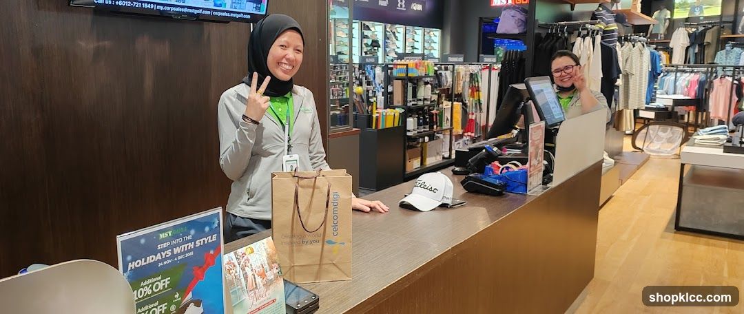 Golf Store Staff