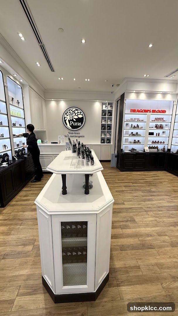 Puras Store Interior