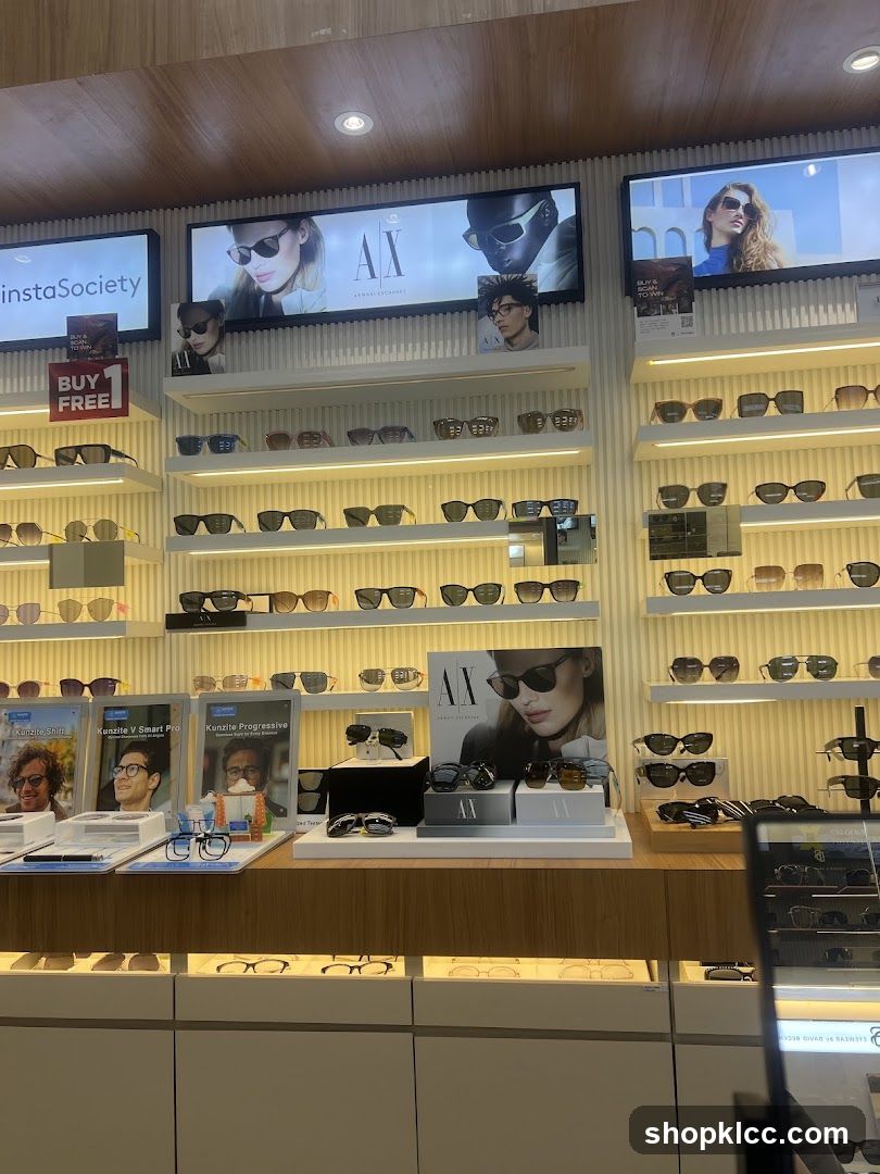 Eyewear Display