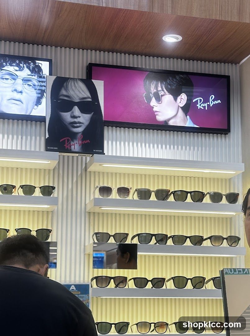 Ray-Ban Sunglasses Display