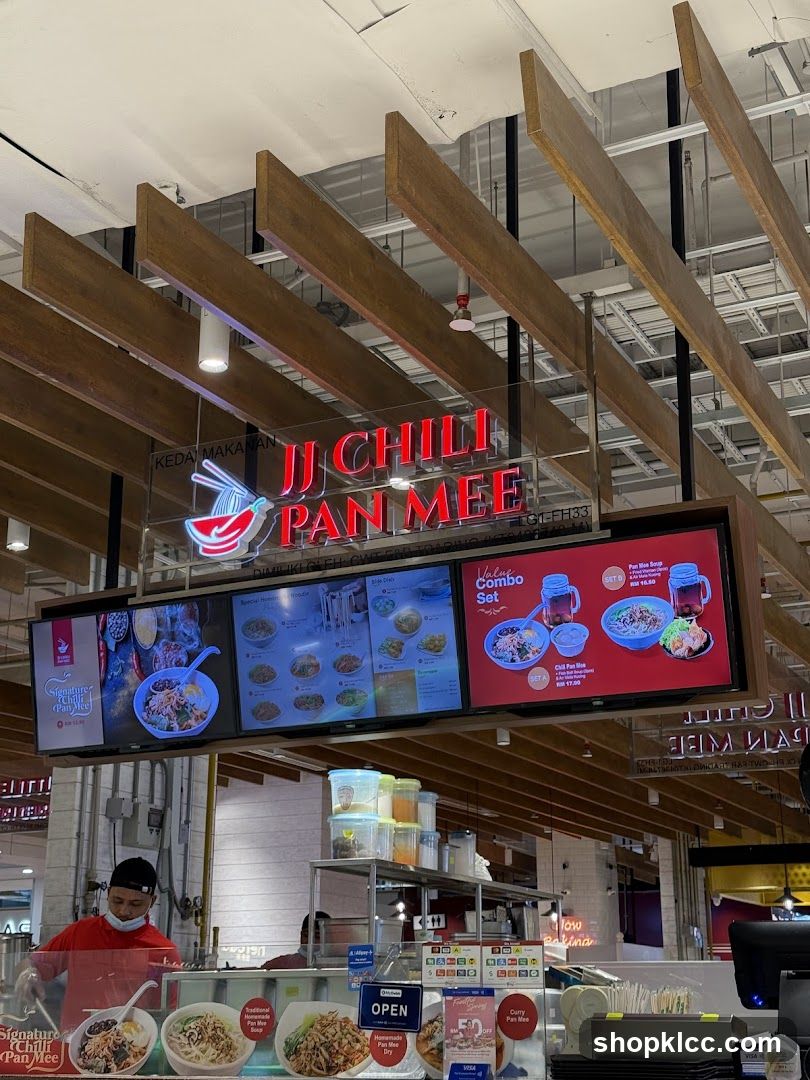JJ CHILI PAN MEE Interior View