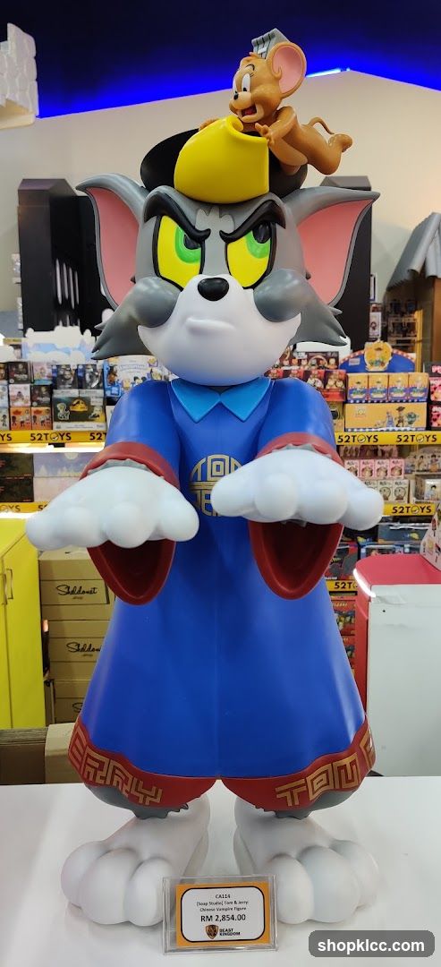 Tom and Jerry Statue Display