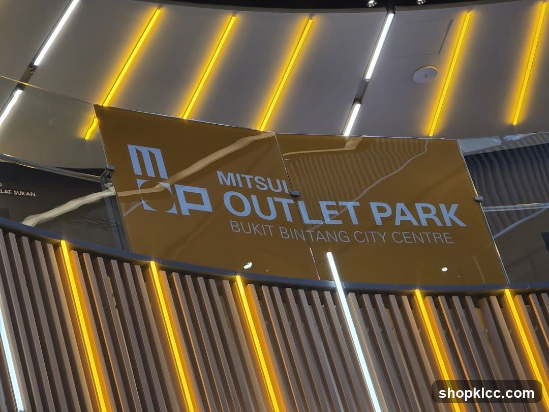 Mitsui Outlet Park Bukit Bintang City Centre Signage