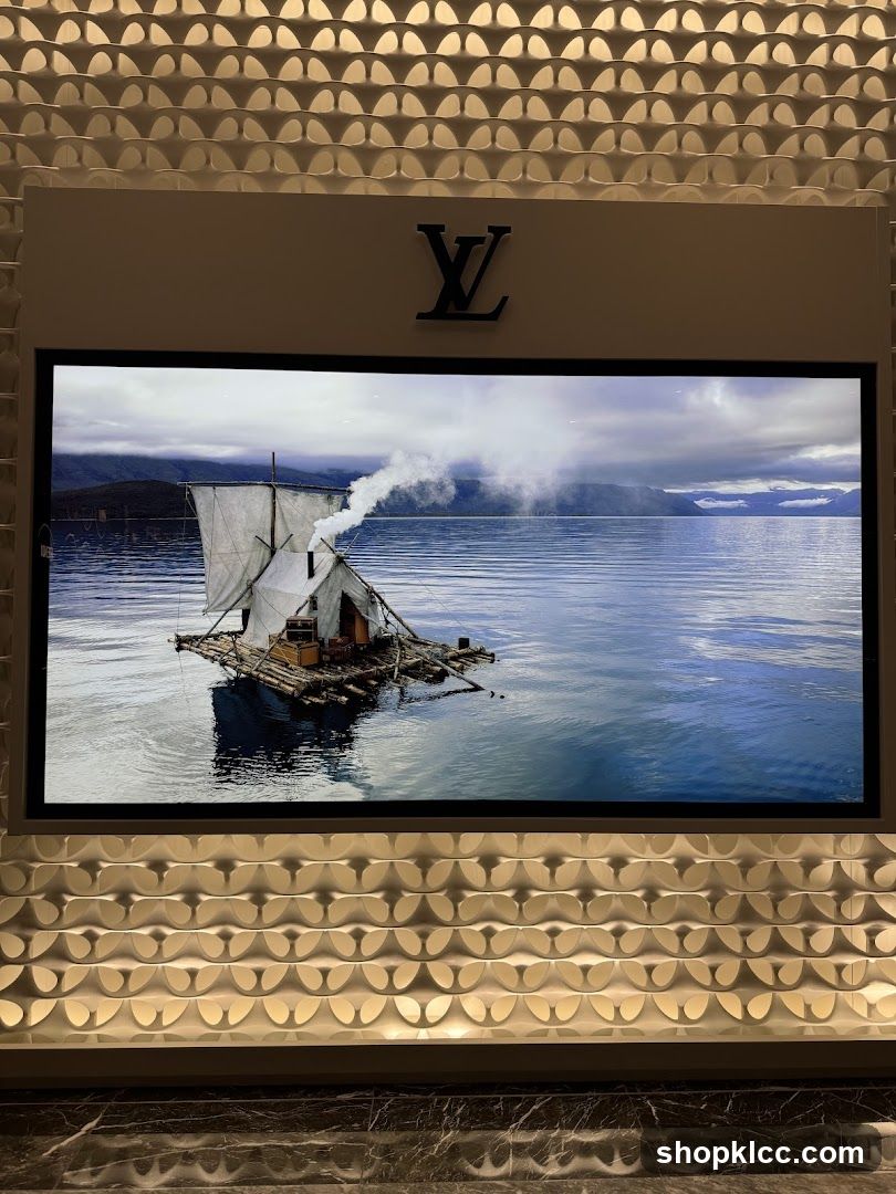 Louis Vuitton Display