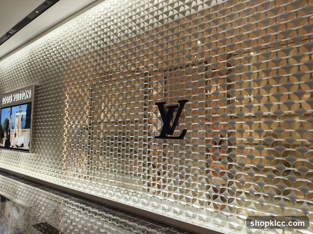 Louis Vuitton Storefront
