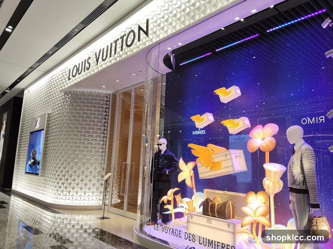 Louis Vuitton Storefront