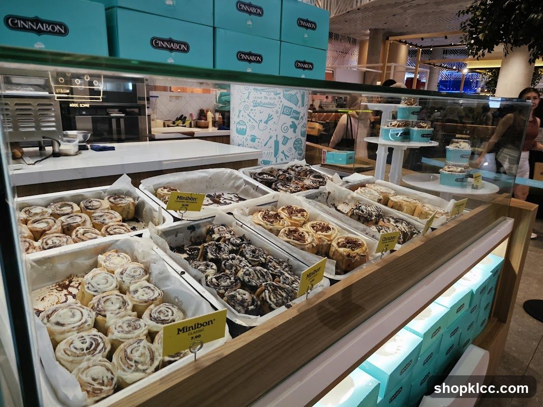 Cinnabon Display