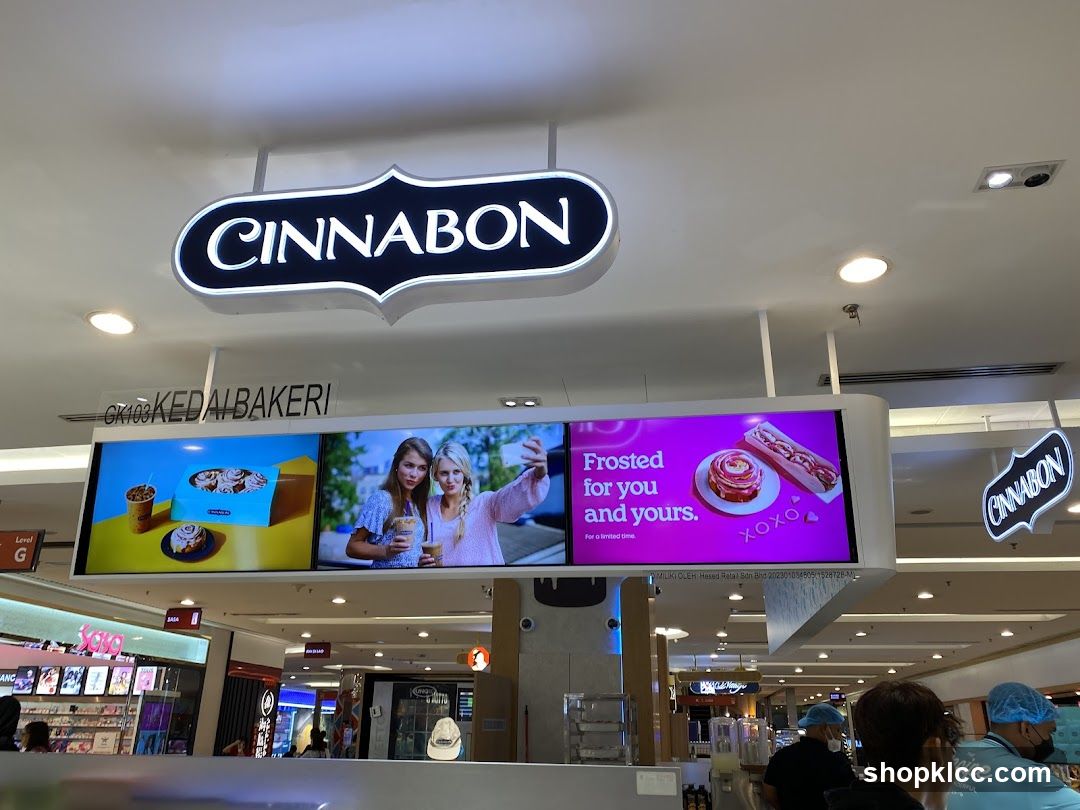 Cinnabon Store Display