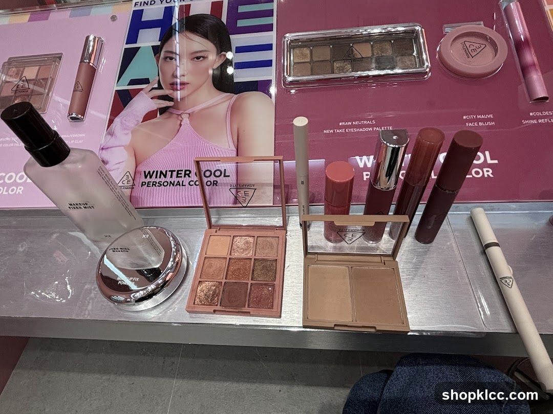 Cosmetics Display