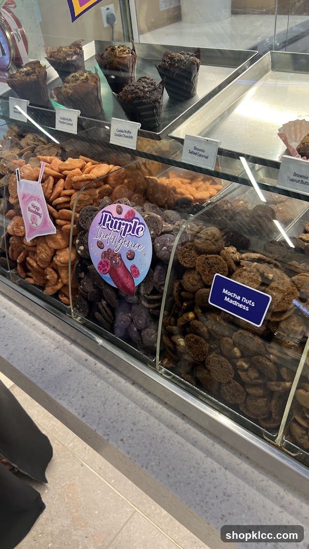 Famous Amos