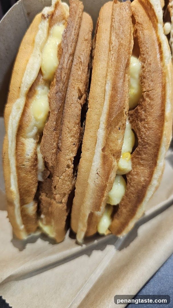 Waffle sandwich with filling