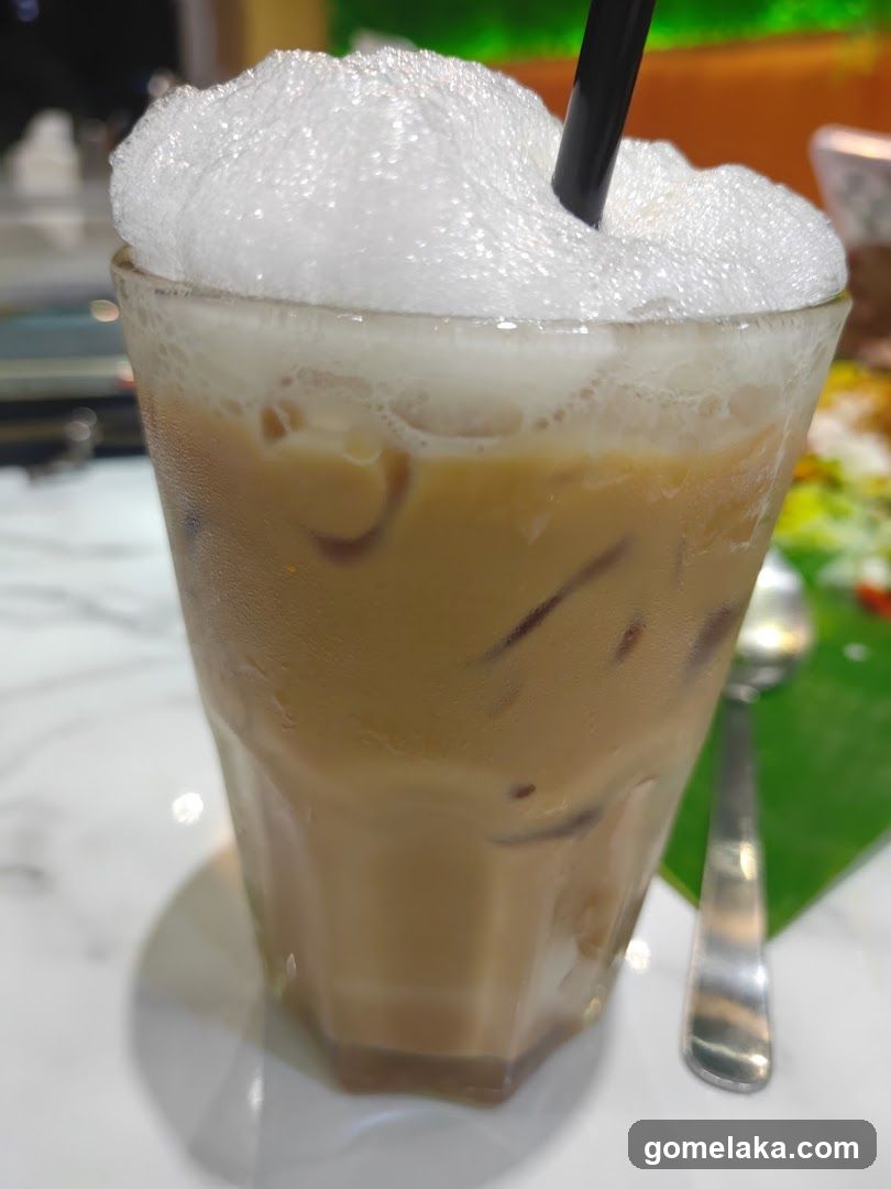 Iced beverage with foam