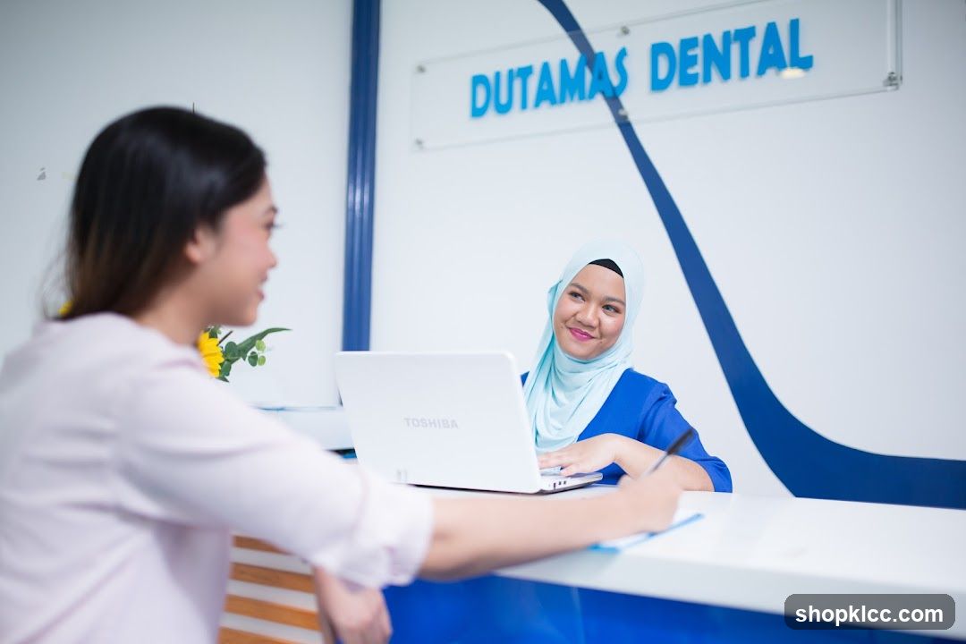 Dutamas Dental Reception Area