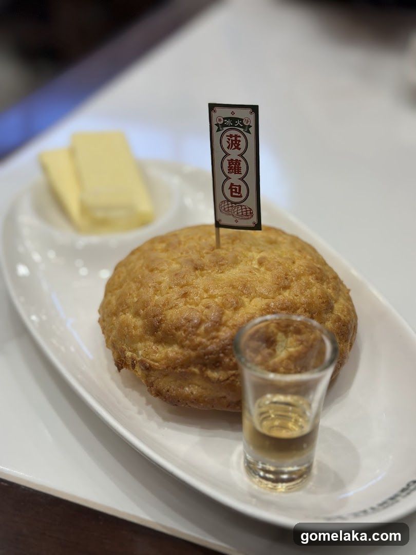 Baked good with accompaniments
