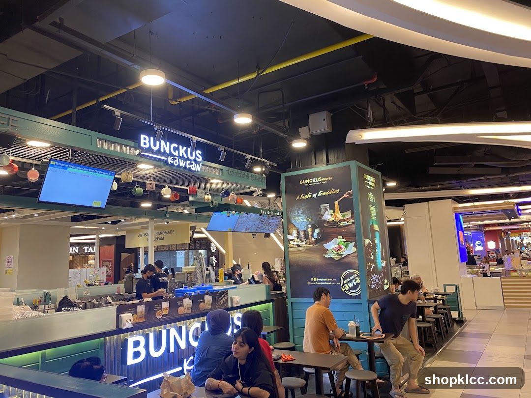 BUNGKUS Kaw-Kaw Food Stall