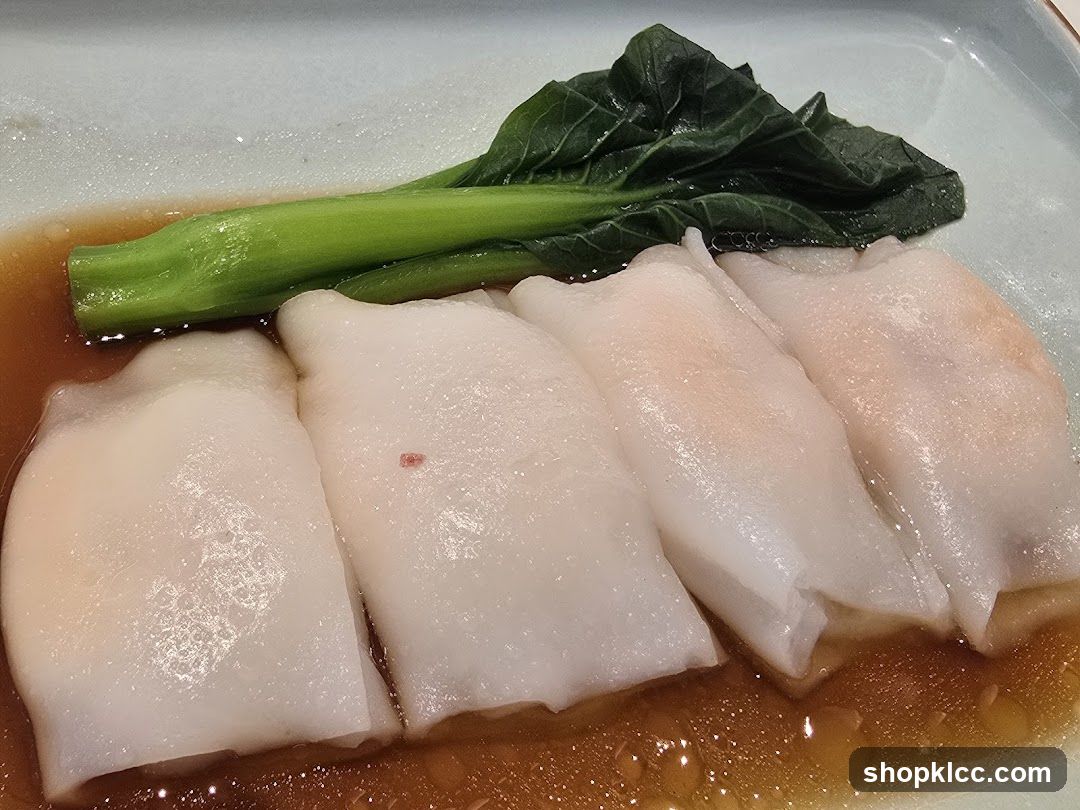 Steamed Rice Rolls with Greens